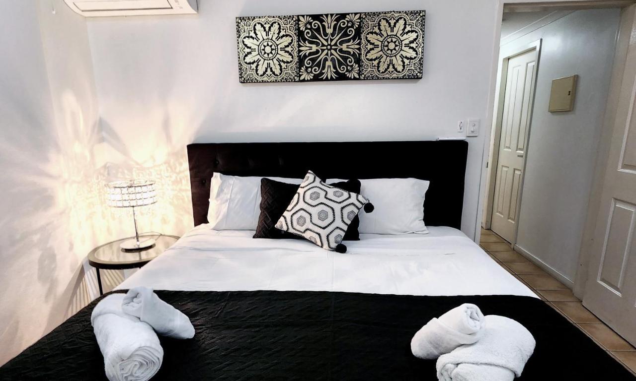 La Villa At Beach Court Airlie Beach Buitenkant foto